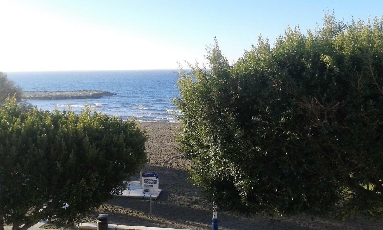 Beachfront House Málaga Exterior foto